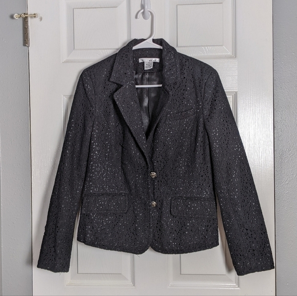 WD.NY Long Sleeve Black Eyelet Crochet Lace Blazer with Jeweled Buttons Size 10 - Picture 4 of 7